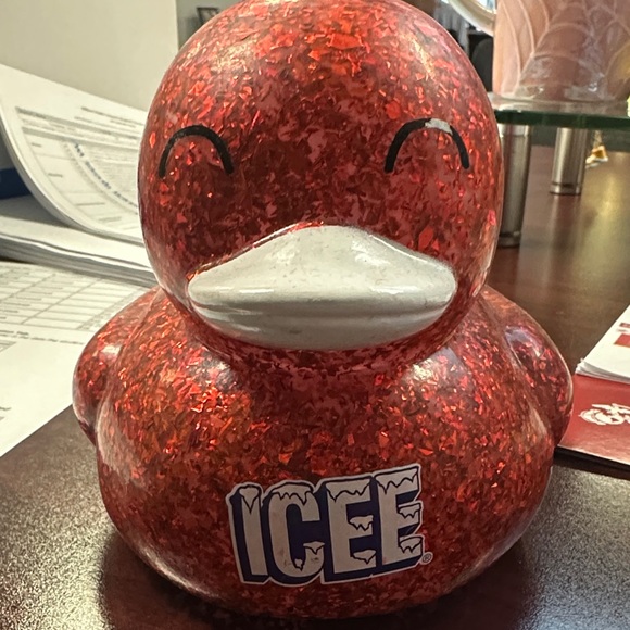 ICEE Red Glitter Duck Bank - Picture 1 of 5